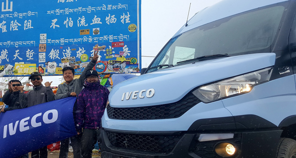 Новый Iveco Daily, фургон года 2015, покоряет Тибетское нагорье
